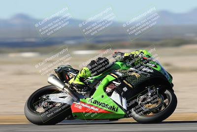 media/Jan-15-2026-Racers Edge (Thu) [[dfebeb70ab]]/3-B Group/Session 1 Turn 8/